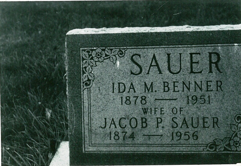 Ida and Jacob Sauer Tombstone