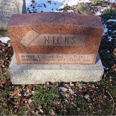 Grave - NICKS, Arthur - (1921-1922)