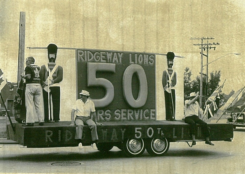 Prize-winning Lions Float