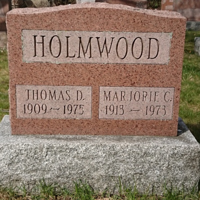 tombstoneholmewoodthomasmarjorie.jpg