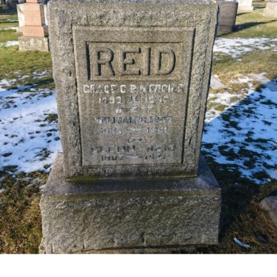 gravegracereid.jpg