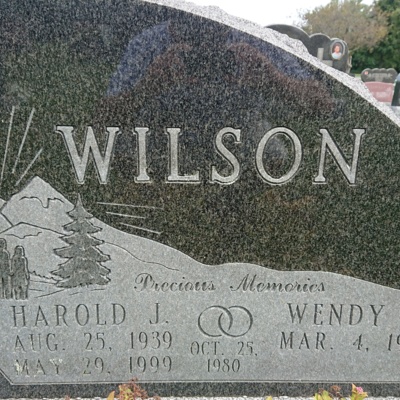 graveharoldwilson.JPG