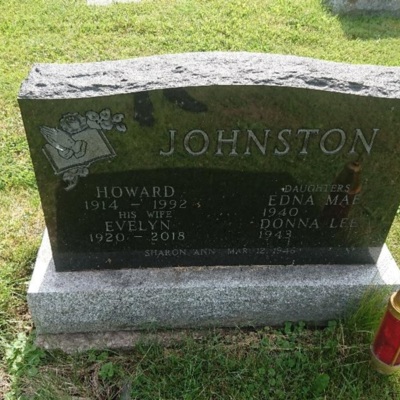 gravejohnston.jpg