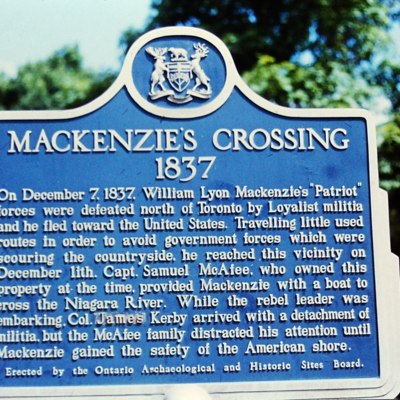 mackenziescrossingplaque.JPG